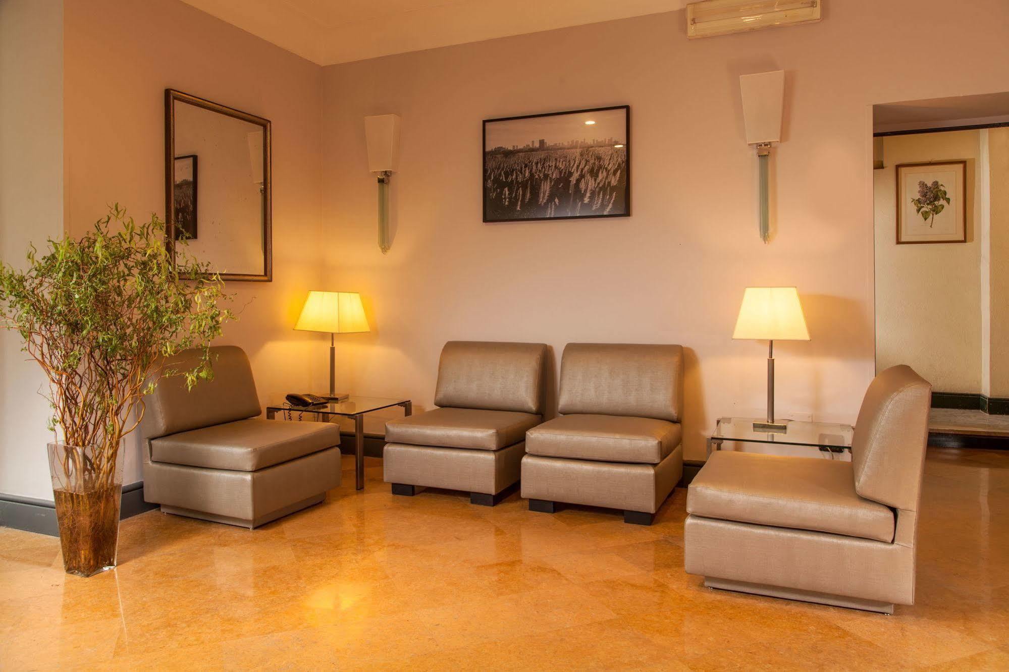 Hotel Buenos Aires Roma Esterno foto